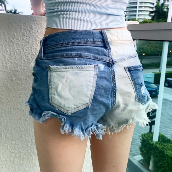 half - half hollister shorts - Picture 3 of 5